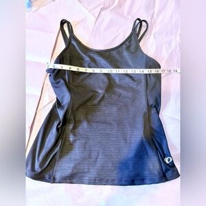 Pearl Izumi Women’s Cycling Tank Top - Size L